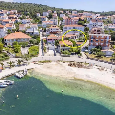 Doria - 20m From Beach Trogir