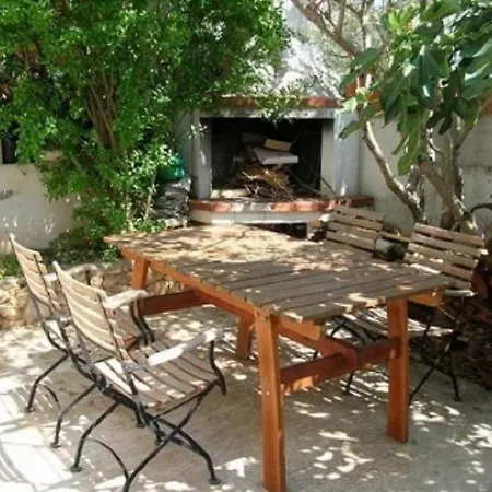 Doria - 20m From Beach *