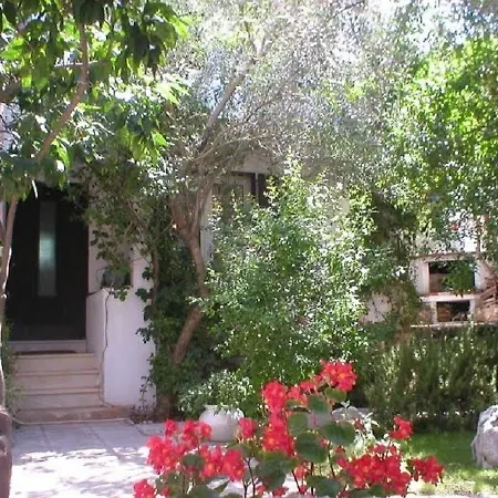 شقة Doria - 20m From Beach تروغير